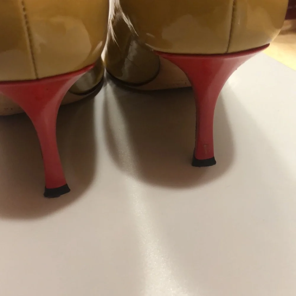 Kate Spade Patent Heels-Tan - Picture 9 of 12